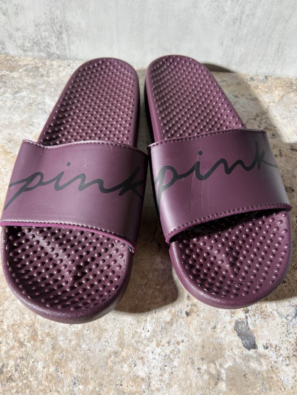 Victoria’s Secret PINK Script Logo Slides Burgundy Women’s Large 9–10